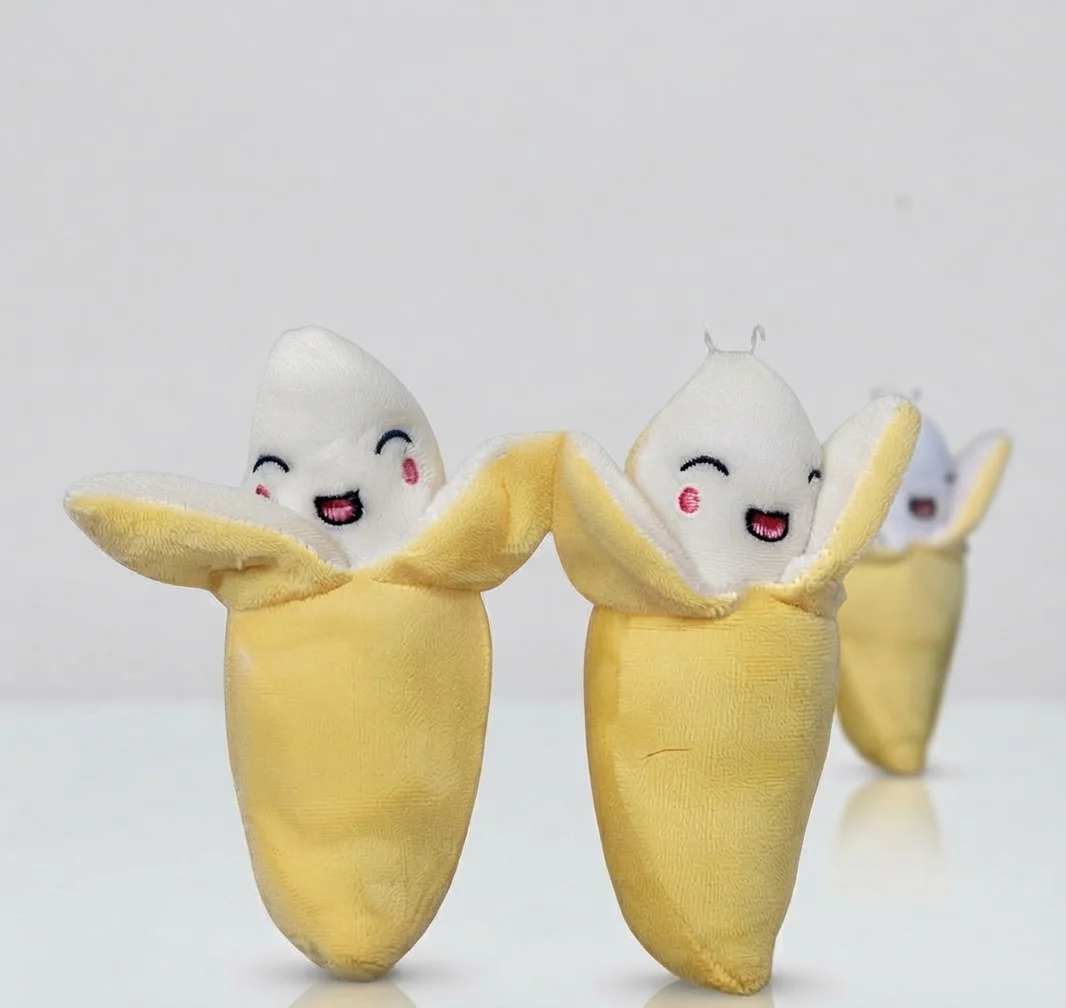 PELUCHE EN FORMA DE PLATANO PARA MASCOTAS